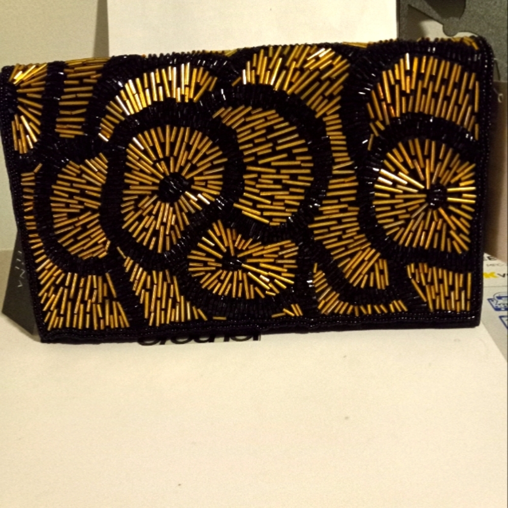Evening cluch/strap bag.  Adrianna Papell